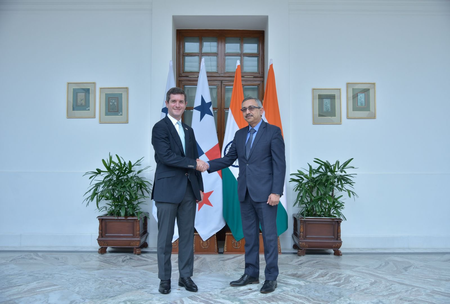 Ahead of taking over UNSC presidency, Panama minister in Delhi holds delegation-level talks