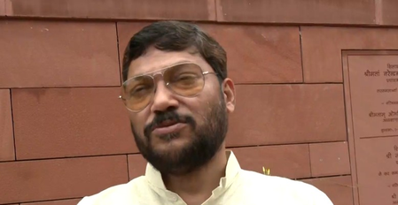 भारत के खिलाफ अमेरिका का टैरिफ, विपक्षी नेताओं ने केंद्र सरकार और भाजपा को घेरा भारत के खिलाफ अमेरिका का टैरिफ, विपक्षी नेताओं ने केंद्र सरकार और भाजपा को घेरा