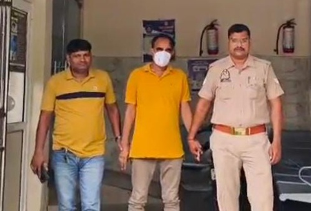 नोएडा वेबसीरीज से डेटा चुराने का सीखा तरीका, शातिर हरियाणा से गिरफ्तार नोएडा वेबसीरीज से डेटा चुराने का सीखा तरीका, शातिर हरियाणा से गिरफ्तार