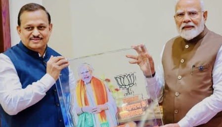 PM Modi and CM Yogi extend wishes for 'Bharat Aam Mahotsav 2025'