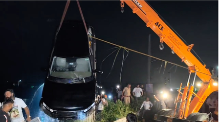 करनाल पश्चिमी यमुना नहर में गिरी कार, महिला की मौत करनाल पश्चिमी यमुना नहर में गिरी कार, महिला की मौत
