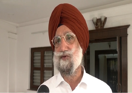 कांग्रेस सांसद सुखजिंदर सिंह रंधावा का दावा,बेटे को मिली जान से मारने की धमकी, हुई गोलीबारी कांग्रेस सांसद सुखजिंदर सिंह रंधावा का दावा,बेटे को मिली जान से मारने की धमकी, हुई गोलीबारी