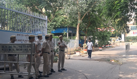 दिल्ली ओडिशा की बर्न पीड़िता का एम्स में इलाज जारी, हालत गंभीर दिल्ली ओडिशा की बर्न पीड़िता का एम्स में इलाज जारी, हालत गंभीर