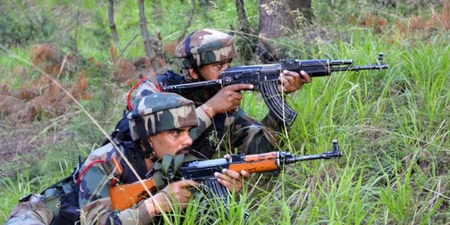 जम्मू-कश्मीर के कुलगाम में मुठभेड़, सुरक्षाबलों ने एक आतंकी को ढेर किया जम्मू-कश्मीर के कुलगाम में मुठभेड़, सुरक्षाबलों ने एक आतंकी को ढेर किया