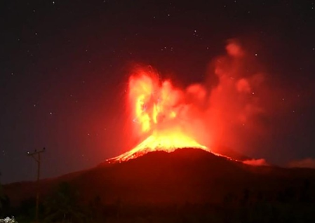 Mount Lewotobi Laki-laki erupts again in Indonesia, spewing ash up to 18 km Mount Lewotobi Laki-laki erupts again in Indonesia, spewing ash up to 18 km