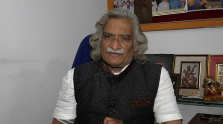 श्रावण मास में पीएम मोदी को भेंट किया गया जीआई क्राफ्ट से निर्मित शिवलिंग डॉ रजनीकांत श्रावण मास में पीएम मोदी को भेंट किया गया जीआई क्राफ्ट से निर्मित शिवलिंग डॉ रजनीकांत