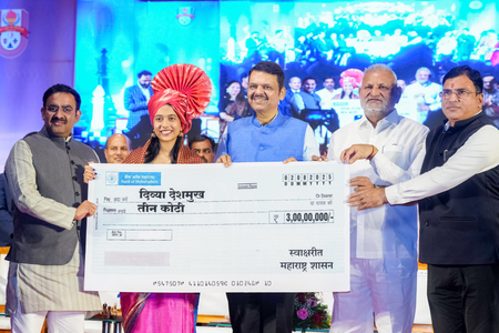 हम भी खिलाड़ी हैं, लेकिन राजनीति में शतरंज खेलते हैं सीएम देवेंद्र फडणवीस हम भी खिलाड़ी हैं, लेकिन राजनीति में शतरंज खेलते हैं सीएम देवेंद्र फडणवीस