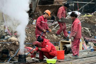 Death toll from Chile's mine collapse rises to two Death toll from Chile's mine collapse rises to two