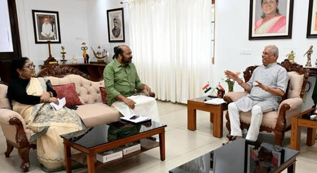Ministers urge Kerala Governor to follow SC directives while making appointment to VC posts