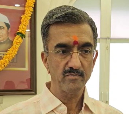 जितेंद्र आव्हाड की टिप्पणी अनुचित, जानबूझकर माहौल खराब करने के लिए दे रहे ऐसे बयान शंभूराज देसाई जितेंद्र आव्हाड की टिप्पणी अनुचित, जानबूझकर माहौल खराब करने के लिए दे रहे ऐसे बयान शंभूराज देसाई