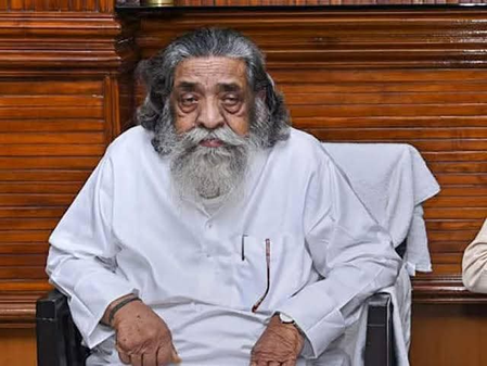 नहीं रहे शिबू सोरेन, जानिए कैसा रहा उनका राजनीतिक सफर