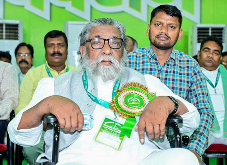 शिबू सोरेन दिशोम गुरु जिन्होंने झारखंड आंदोलन से राज्य निर्माण तक में निभाई निर्णायक भूमिका शिबू सोरेन दिशोम गुरु जिन्होंने झारखंड आंदोलन से राज्य निर्माण तक में निभाई निर्णायक भूमिका