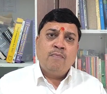 निशिकांत दुबे ने किया मराठियों का अपमान, मांगे माफी सुदाम कोंबडे निशिकांत दुबे ने किया मराठियों का अपमान, मांगे माफी सुदाम कोंबडे