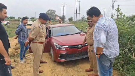 ग्रेटर नोएडा पुलिस और सुंदर भाटी गैंग के बदमाश के बीच मुठभेड़, एक घायल, हथियार बरामद ग्रेटर नोएडा पुलिस और सुंदर भाटी गैंग के बदमाश के बीच मुठभेड़, एक घायल, हथियार बरामद