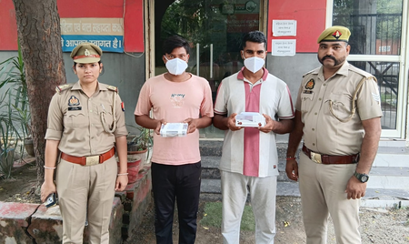 नोएडा में दो शातिर गिरफ्तार, पैसा डबल करने के नाम पर ठगी का आरोप नोएडा में दो शातिर गिरफ्तार, पैसा डबल करने के नाम पर ठगी का आरोप