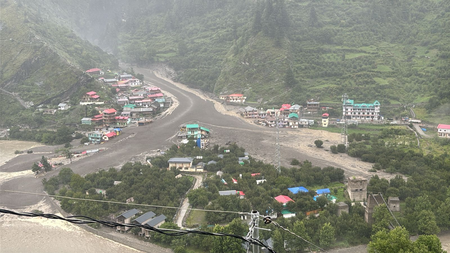 उत्तरकाशी के धराली में बादल फटने से भारी तबाही, हर्षिल आर्मी कैंप के जवान लापता उत्तरकाशी के धराली में बादल फटने से भारी तबाही, हर्षिल आर्मी कैंप के जवान लापता