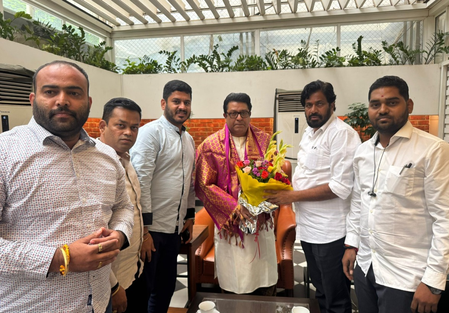 महाराष्ट्र राज ठाकरे से मिले बच्चू कडू, राज्य में किसानों की आत्महत्या के मुद्दे पर की बात महाराष्ट्र राज ठाकरे से मिले बच्चू कडू, राज्य में किसानों की आत्महत्या के मुद्दे पर की बात