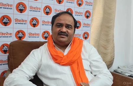 विपक्ष का काम सरकार की गलत नीतियों पर सवाल उठाना आनंद दुबे विपक्ष का काम सरकार की गलत नीतियों पर सवाल उठाना आनंद दुबे