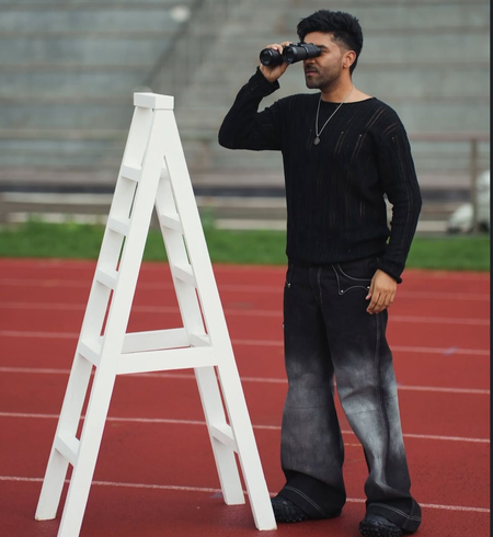 Guru Randhawa says his latest track ‘Azul’ brings a fresh twist to gen z music Guru Randhawa says his latest track ‘Azul’ brings a fresh twist to gen z music
