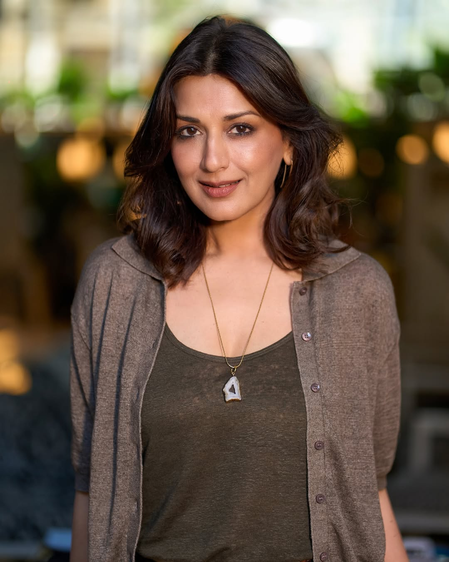 Sonali Bendre talks about the changing dynamics of relationships in the internet era Sonali Bendre talks about the changing dynamics of relationships in the internet era