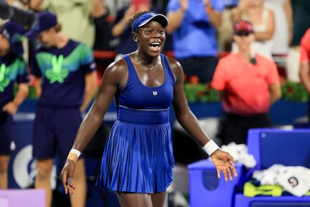 Wildcard teen Mboko stuns Rybakina to set up Montreal final with Osaka