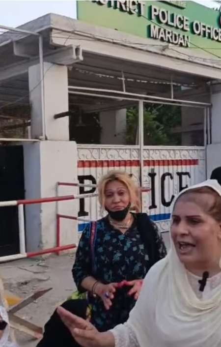 Pakistan: Transgender community holds major protest against rising attacks