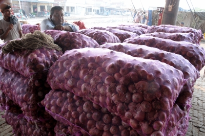 Centre to start releasing onion from 3 lakh tonnes buffer stock next month with eye on prices
