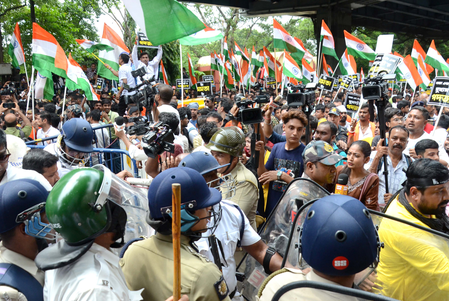 RG Kar victim's mom injured during protest, father lodges complaint against Kolkata Police