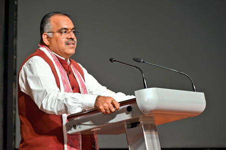 हर घर तिरंगा अभियान की शुरुआत, अमृतसर में भाजपा नेता तरुण चुघ ने तिरंगा यात्रा का किया नेतृत्व हर घर तिरंगा अभियान की शुरुआत, अमृतसर में भाजपा नेता तरुण चुघ ने तिरंगा यात्रा का किया नेतृत्व
