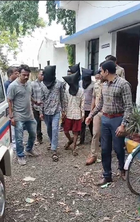 भंडारा डबल मर्डर केस में पुलिस को बड़ी कामयाबी, चार आरोपी गिरफ्तार भंडारा डबल मर्डर केस में पुलिस को बड़ी कामयाबी, चार आरोपी गिरफ्तार
