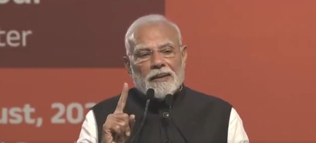 PM Modi asserts India is fastest-growing major economy in the world, counters Trump's 'dead economy' jibe (Ld)