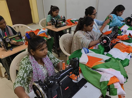 Prayagraj: Women becoming self-reliant, financially strong through 'Har Ghar Tiranga' campaign