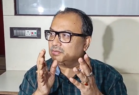 इंडिया गठबंधन के सांसदों के चुनाव आयोग जाने से डरी भाजपा: कुणाल घोष