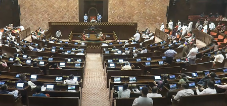संसद : बिहार एसआईआर को लेकर चर्चा की मांग पर अड़ा विपक्ष, सदन की कार्यवाही स्थगित