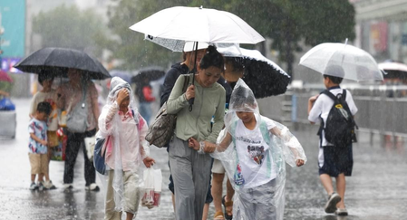 Emergency response activated in China's Guangdong as Typhoon Podul approaches