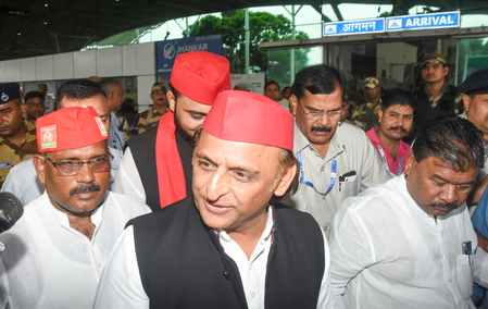 Akhilesh Yadav expels MLA Pooja Pal from SP for praising UP CM Yogi