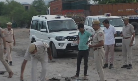 दौसा में भीषण सड़क हादसा, पिकअप और कंटेनर की टक्कर में 11 लोगों की मौत