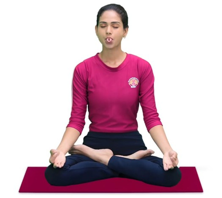 काम का प्रेशर और तनाव दूर करने में कारगर है यह प्राणायाम, जानें फायदे और करने का तरीका काम का प्रेशर और तनाव दूर करने में कारगर है यह प्राणायाम, जानें फायदे और करने का तरीका