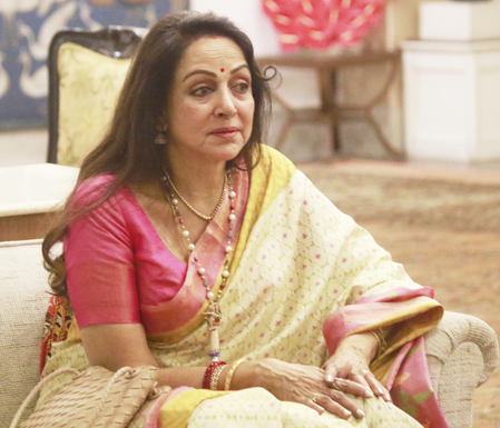 50 years of 'Sholay': Hema Malini says she didn’t rehearse for  ‘Jab Tak Hai Jaan’ song