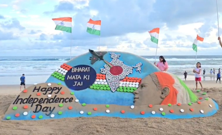 Puri beach transforms into canvas of Indian valour and innovation this Independence Day