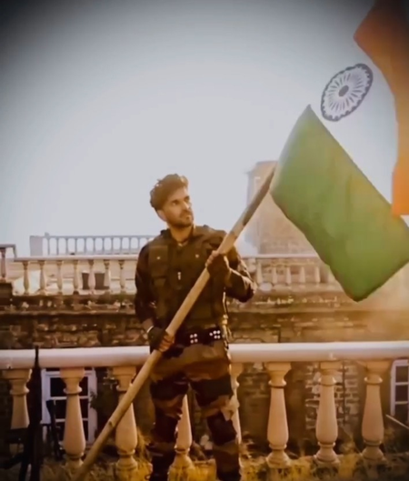 ‘Proud Indian’ Guru Randhawa says wishes Indians on Independence Day