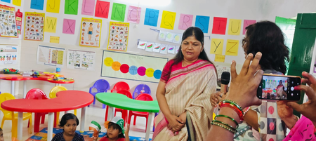 तिरंगे तले शिक्षा नई सुबह:  स्वतंत्रता दिवस पर विश्रामपुर में बाल वाटिका का हुआ शुभारंभ