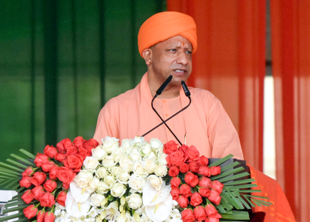 योगी सरकार के प्रयासों से देश-विदेश में बन रहे रोजगार के अवसर