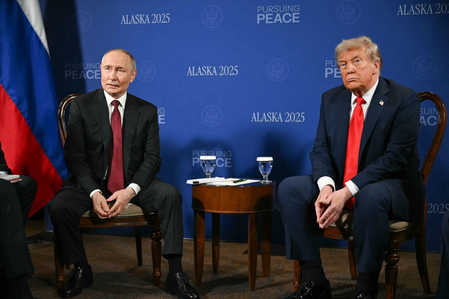 Putin-Trump meeting in Alaska underway