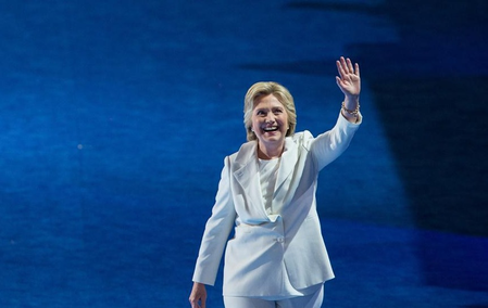 Hillary Clinton says she’d nominate Trump for Nobel Peace prize — if he ends Ukraine war without territorial concessions