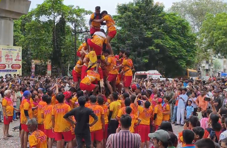 Janmashtami in Surat: 'Govinda' teams compete to break 45-feet-high Dahi Handi