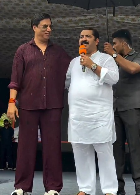 घाटकोपर में 'ऑपरेशन सिंदूर' थीम पर 'दही हांडी', मधुर भंडारकर हुए शामिल