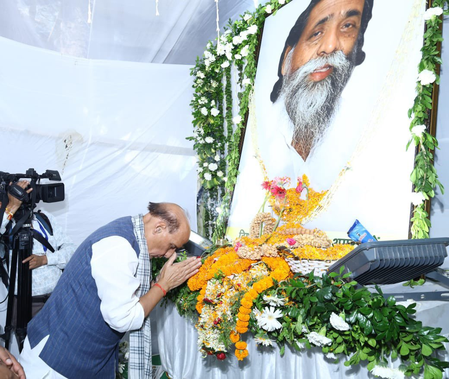 शिबू सोरेन का जीवन सहजता और समर्णण की मिसाल : राजनाथ सिंह