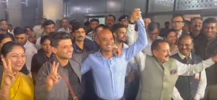 CM Rekha Gupta, Union Minister Jitendra Singh receive astronaut Shubhanshu Shukla at Delhi airport