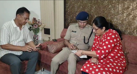 साइबर ठगों ने इंदौर में फाइनेंस कंपनी की डायरेक्टर को किया डिजिटल अरेस्ट, क्राइम ब्रांच ने बचाया